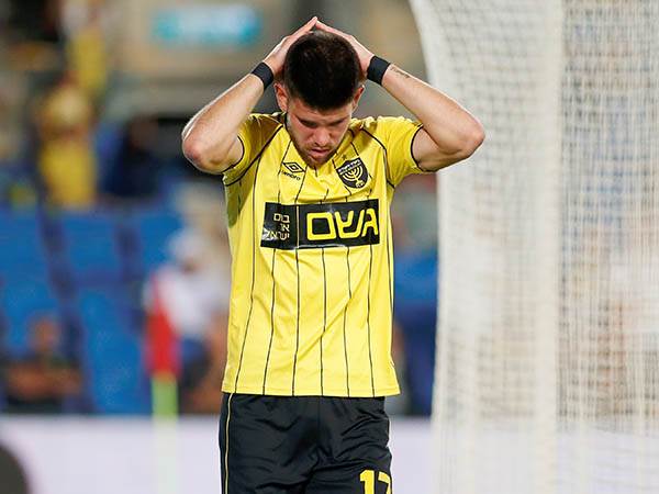 ואם זה לא הספיק, חנציס הורחק (צילום: אלן שיבר)