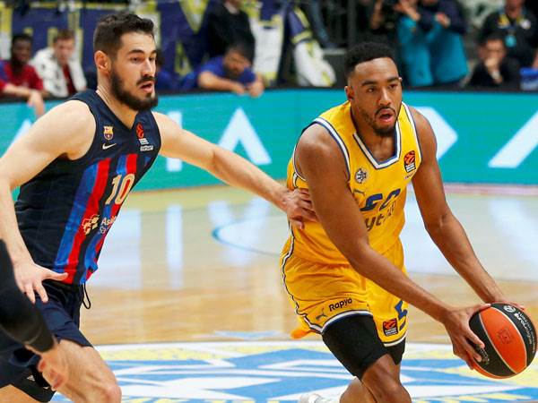 וקולסון אפילו העניק למכבי יתרון (צילום: אלן שיבר)