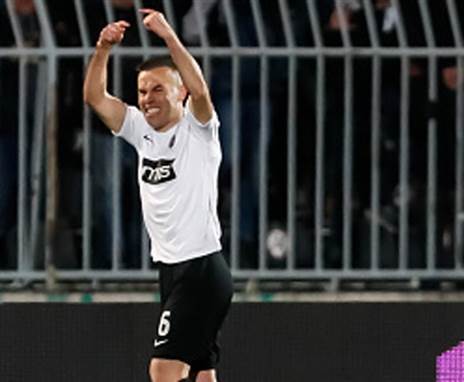 נאתכו. נשאר בסרביה