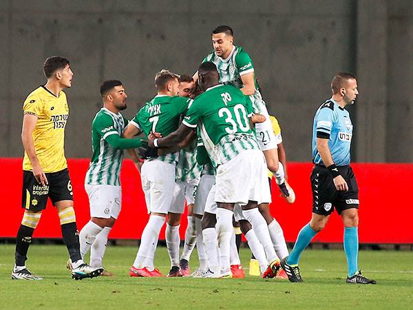 "שמח שהחילופים השפיעו על המשחק" (אלן שיבר)