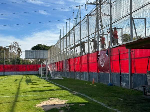 אוהדי הפועל ת"א הגיעו למחות