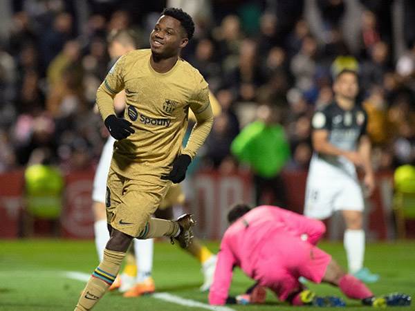 גם פאטי נצטרף לחגיגה ((Getty)