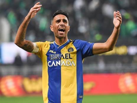 כרגע הוא בישראל. זהבי (אלן שיבר)