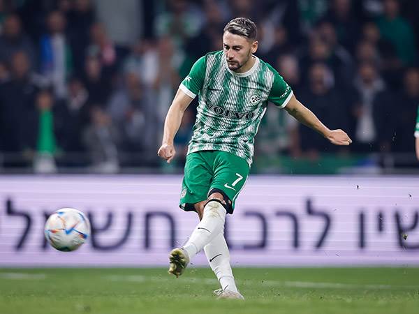 אצילי. בחיפה מחכים לאצילי של לפני הפגרה (מאור אלקסלסי)