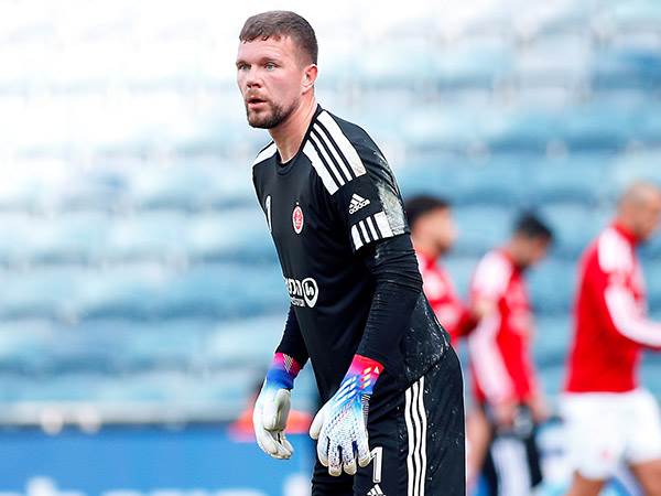 צפוי להישאר. זובאס (אלן שיבר)