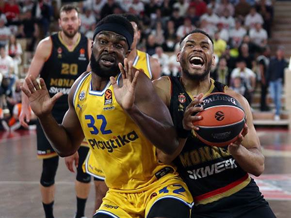 בקרב צמוד צמוד (getty)