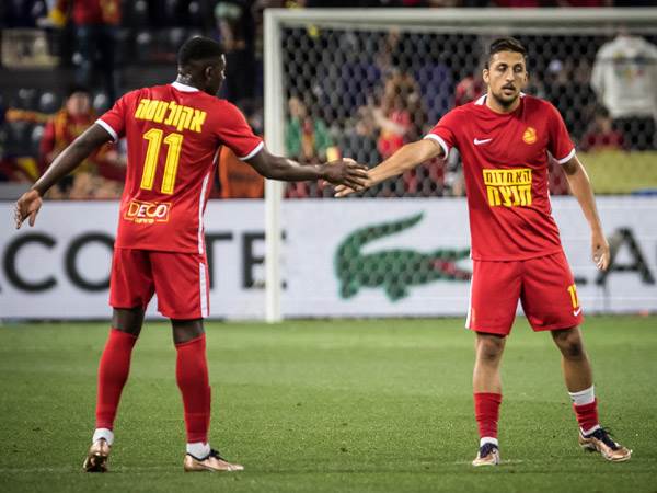 אלטון אקולטסה. מהאדום של אשדוד לאדום של חדרה? (עודד קרני)