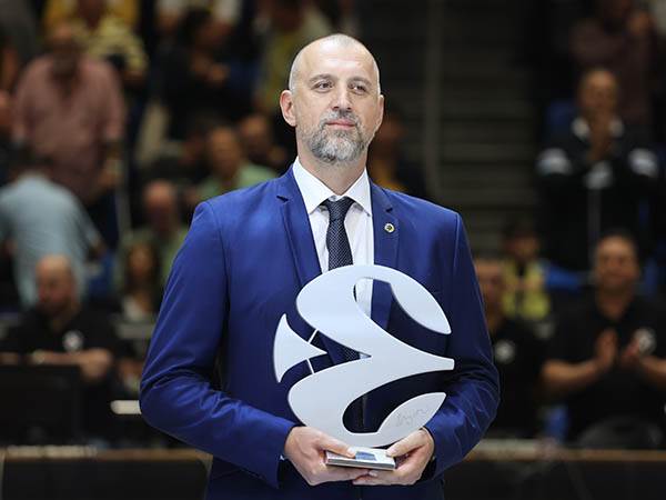 חמש פעמים בחמישיות העונה. וויצ'יץ' (דני מרון)