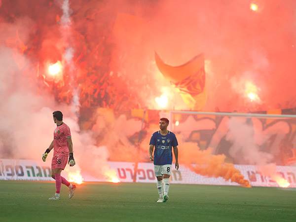 הדלקת האבוקות (אלן שיבר)