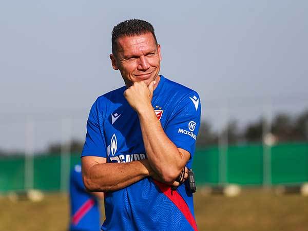 בכר. יצליח בשילוב הכשרונות הצעירים? (Crvena zvezda official)