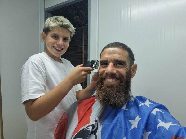 דן אלתרמן ובנו | צילום: פרטי