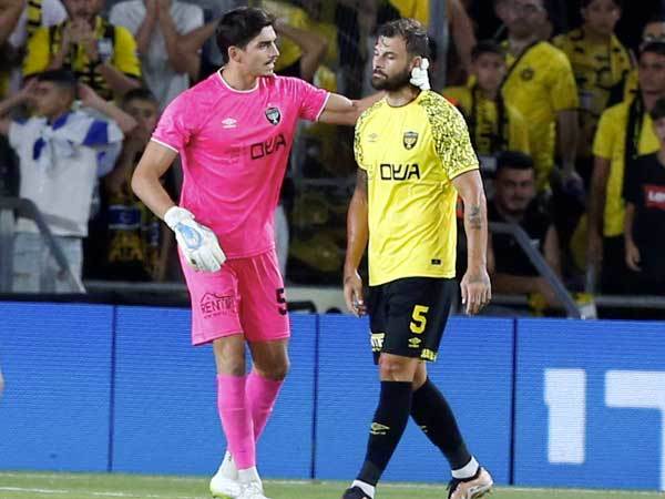 בדרך החוצה? גוטליב (אלן שיבר)