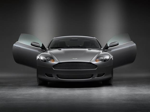 דלתות ברבור - אסטון מרטין DB9