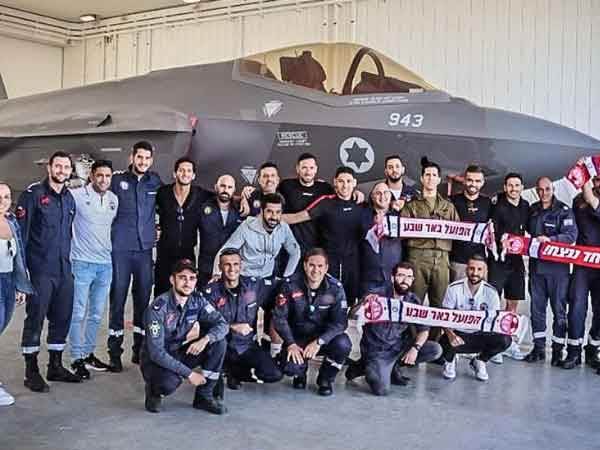 הביקור של ב"ש בבסיס חייל האוויר