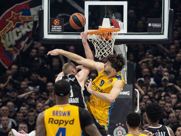 סורקין. הובילו 13:37 (Getty)