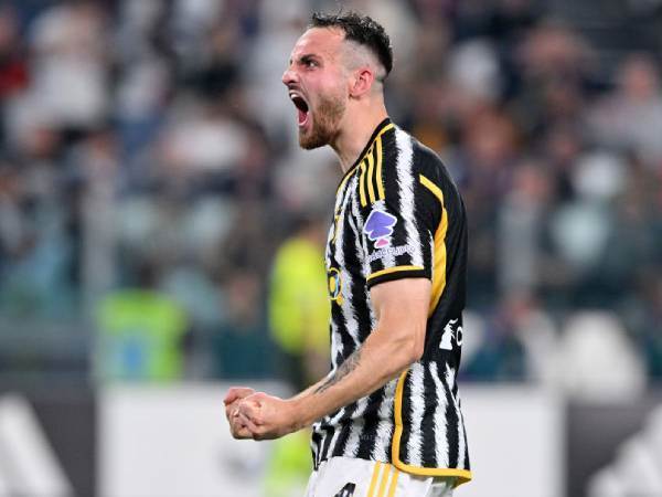 מעידה בחוץ (GETTY)