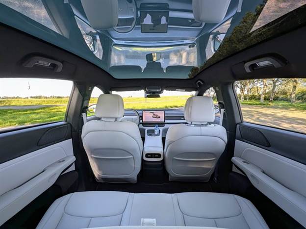 רשימת אבזור עשירה