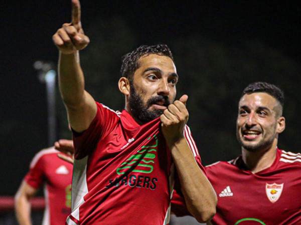 אדרי היום. השתקם והצליח לחזור לקשר עם אביו החולה (נזיה סולטאן)