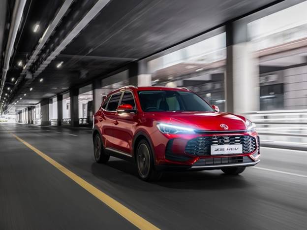 הנעה היברידית עם 196 כ"ס