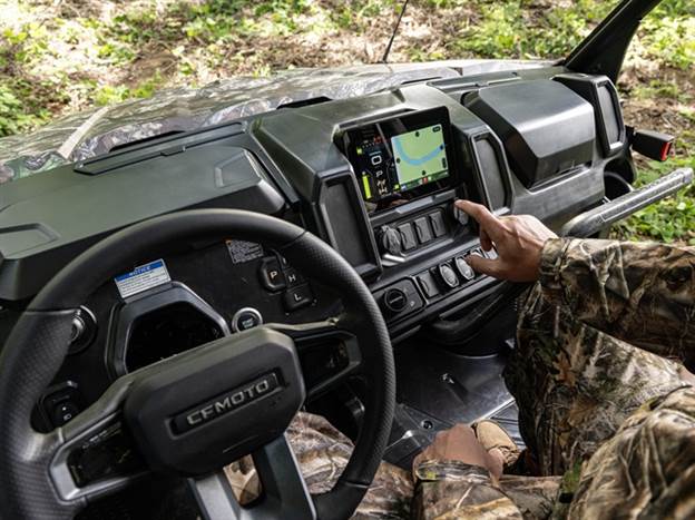 יש אפילו מערכת מולטימדיה “8