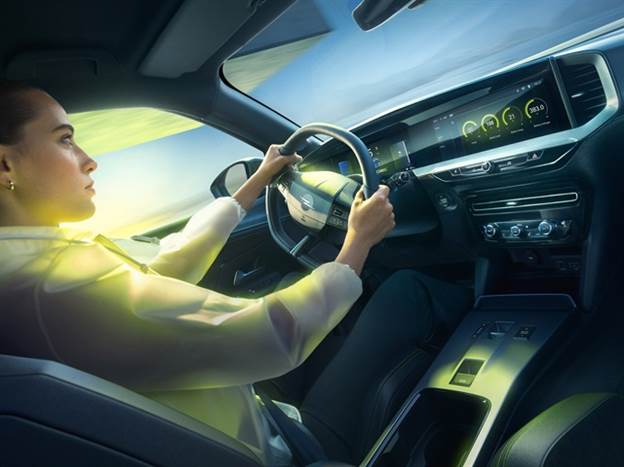 במסכים יש גרפיקות תואמות לגרסה הספורטיבית