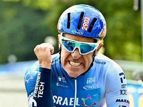 אדמס. ייקח צעד אחורה (Getty)