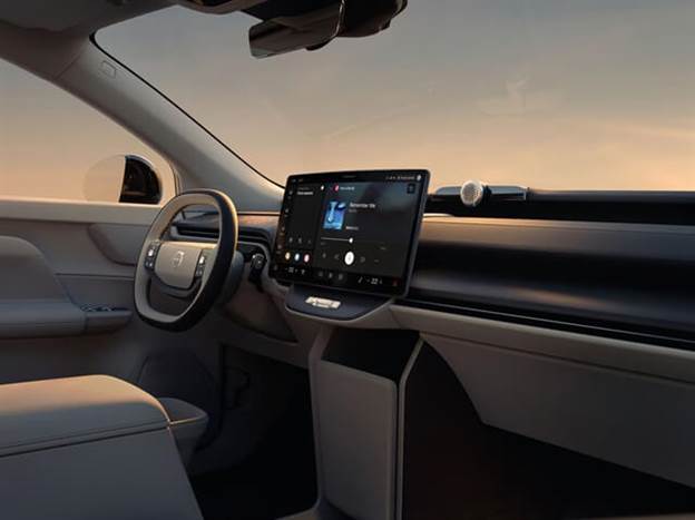 העיצוב נקי, משרה רוגע ועם המון חומרים טבעיים וממוחזרים