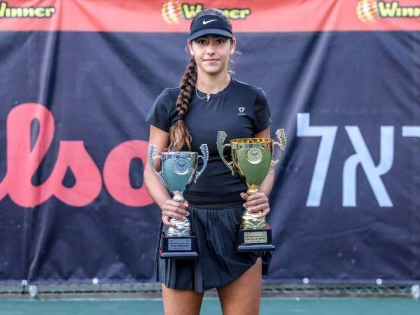 אופיר מנהרדט. הבטחה גדולה (צילום: עידו טביב, איגוד הטניס)