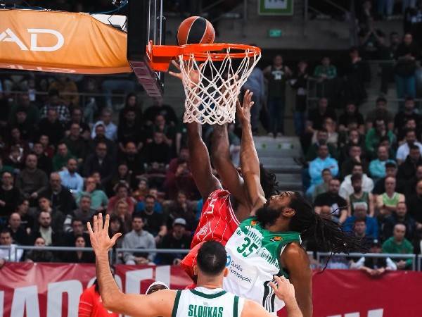 (באדיבות הפועל תל אביב)