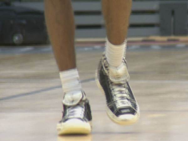 הנעליים של גיינס