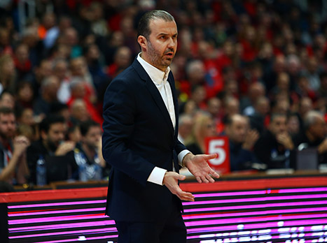 הסתדרו בלעדיו. פיאניג'אני (מנהלת הליגה)