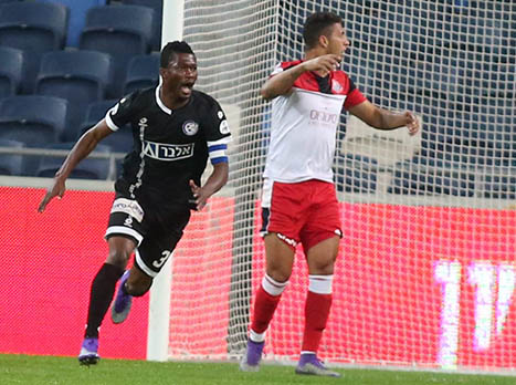 חזר מגביע אפריקה. לינגאנה (צילום: יוסי שקל)