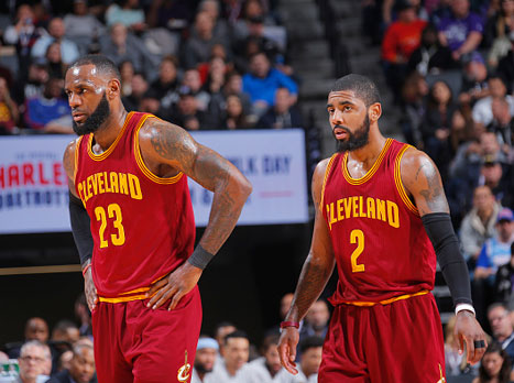 צריכים עזרה בניהול המשחק. לברון וקיירי (getty)