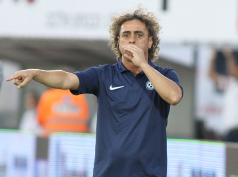 עטר. מגע הקסם שלו נגע בתלתלים (יוסי שקל)