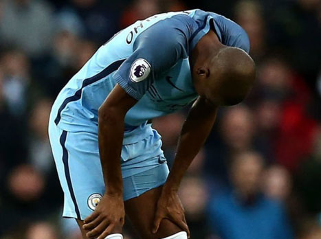 התסכול השתלט על פרננדיניו (getty)