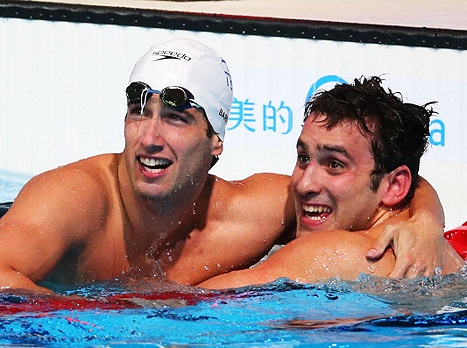 ימים גדלים בבריכה. קופלב וברנע