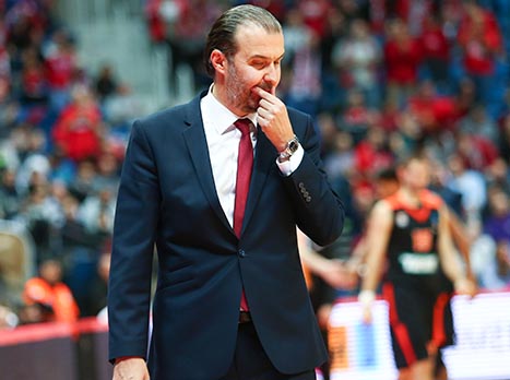 זמן לעשות התאמות ושינויים. פיאניג'אני (דני מרון)