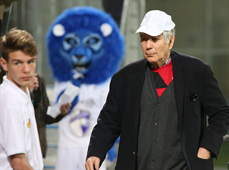 נותן בו אמון. כץ (סוכנות ג'יני)