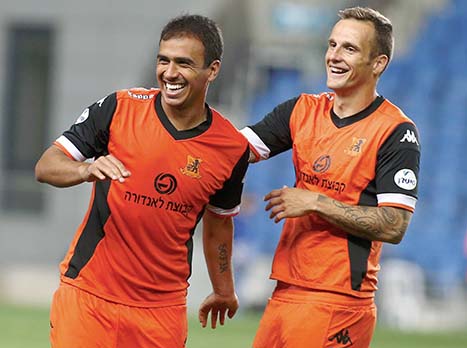 חיוכים בשכונה (אלן שיבר)