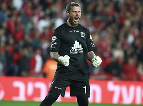 "באים לנצח בטרנר". קליימן (דני מרון)