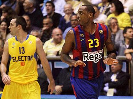 מוריס בברצלונה. קראו לעברי בוז בהיכל (getty)