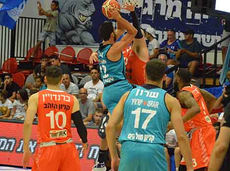 קרב מרתק בפתיחת סדרת רבע הגמר (מנהלת הליגה)