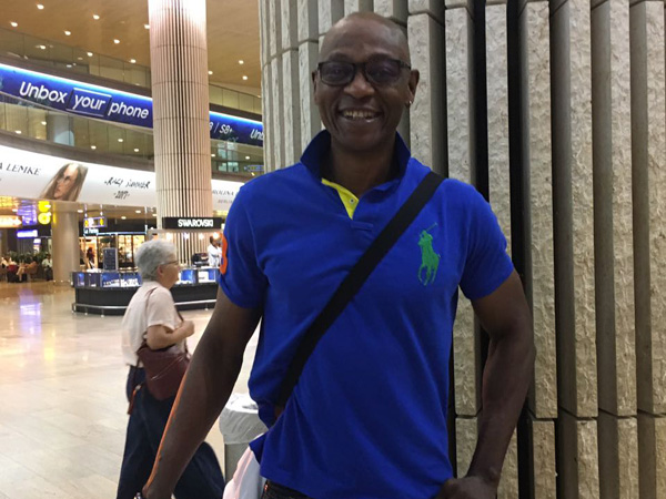 הפנים המוכרות בנתב"ג. אוואג'ובי