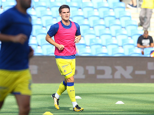 גם לקיארטנסון לא היה קל בחום של נתניה