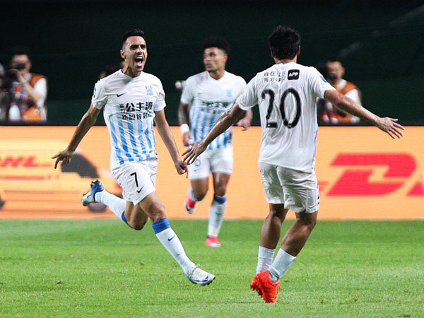 לא מפסיק לכבוש