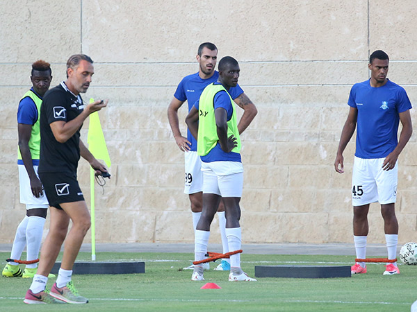 סגל אנונימי (יוסי שקל)