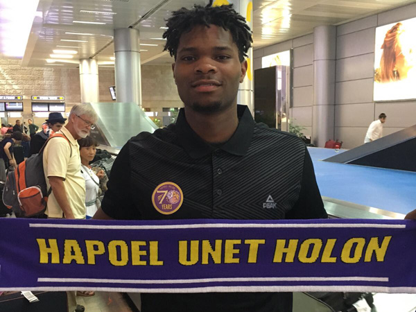 וולדן. "לא יכול לחכות כדי לשחק" (האתר הרשמי של חולון)