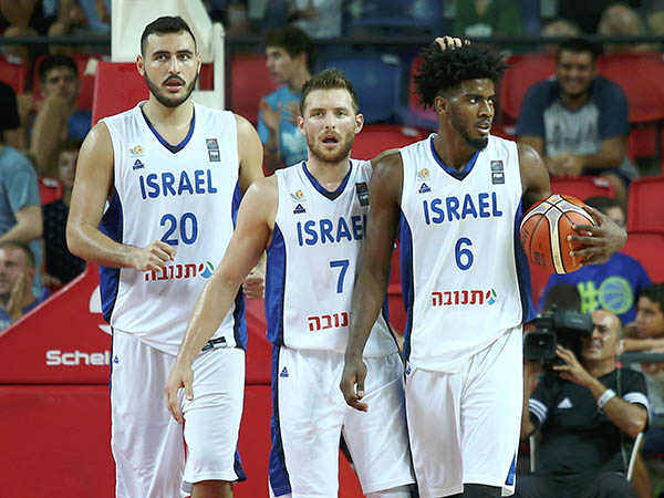 "צריכים גם את התקשורת איתנו" (צילום: אלן שיבר)