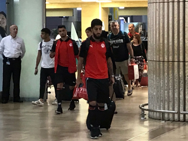 שחקני ב"ש נחתו בישראל