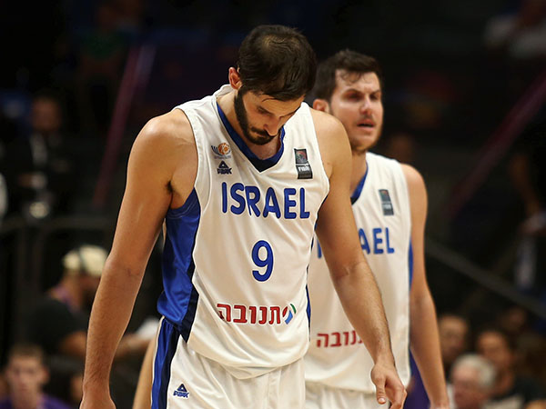 הנבחרת שיחקה לא טוב מול הקהל הביתי (אלן שיבר)